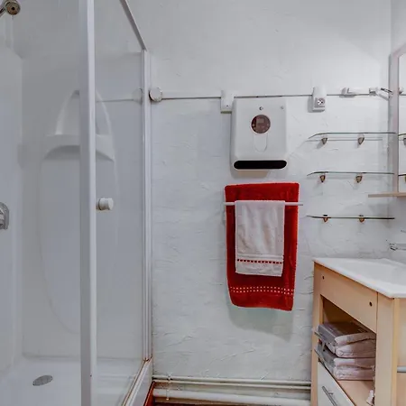 Les Trois M Apartment